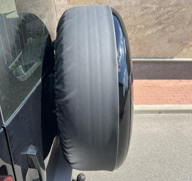 Купити Чохол на запасне колесо для Land Rover Defender 2019- рр