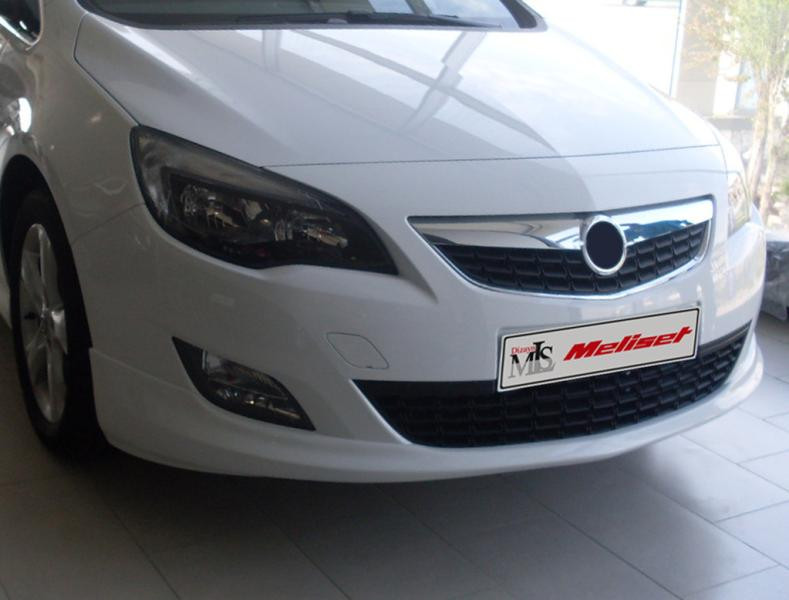 Купити Передня нижня накладка 2010-2012 (під фарбування) для Opel Astra J рр