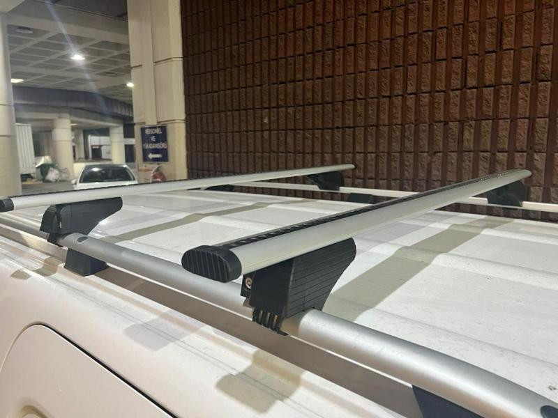 Купить Багажник (поперечины) на обычные рейлинги под ключ Wizard V1 (2 шт) 125 см, Серый для Volkswagen Touran 2010-2015 гг