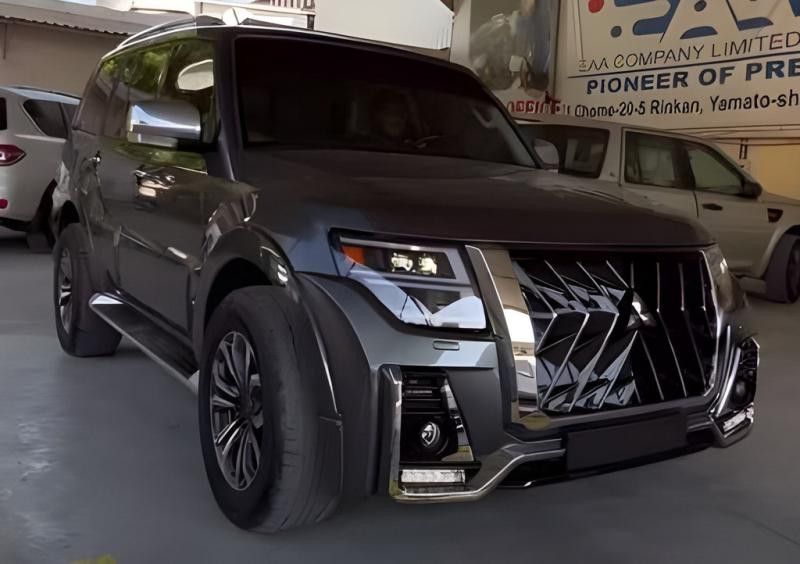 Купити Комплект обвісів Black Hawk для Mitsubishi Pajero Wagon IV