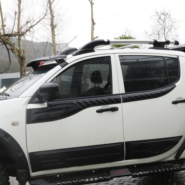 Купить Верхние молдинги дверей (4 шт, ABS) для Mitsubishi L200 2006-2015 гг