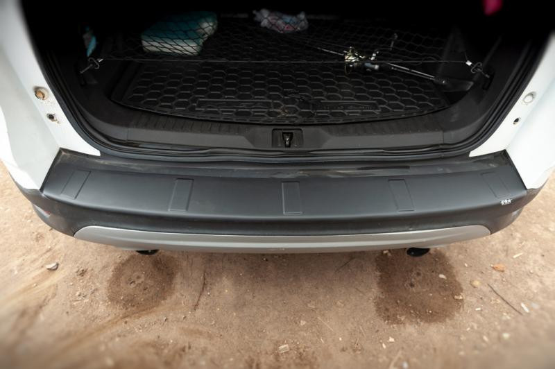 Купити Накладка на задній бампер Esa (ABS) для Ford Kuga/Escape 2013-2019 рр