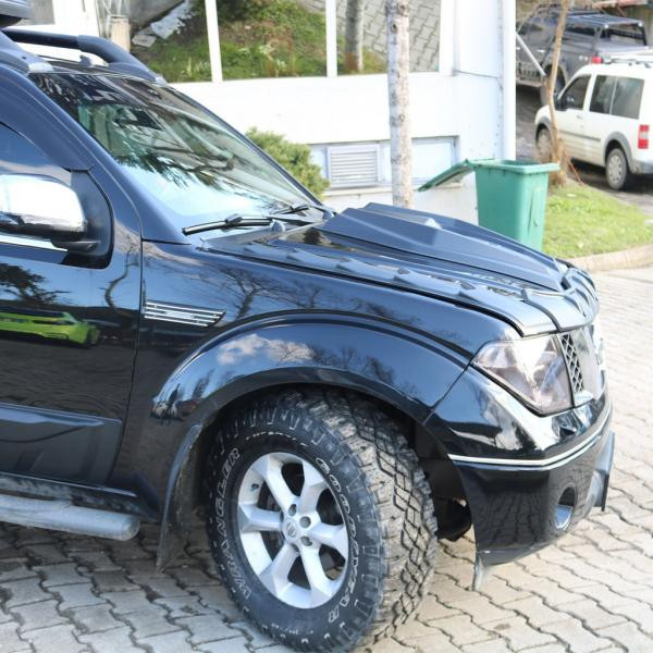Купить Комплект накладок на капот DRAGON (3 шт) для Nissan Navara 2006-2015 гг