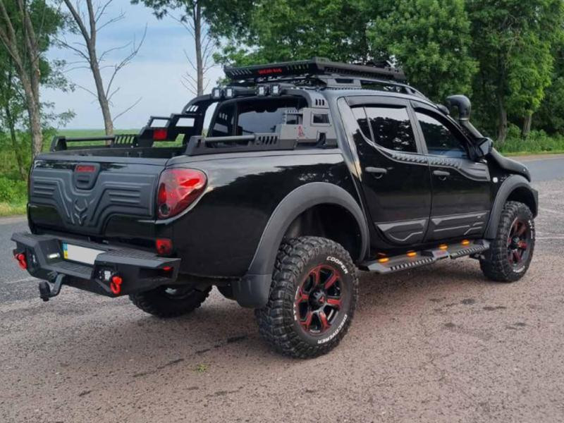 Купить Молдинги дверей (4 шт, ABS) для Mitsubishi L200 2006-2015 гг