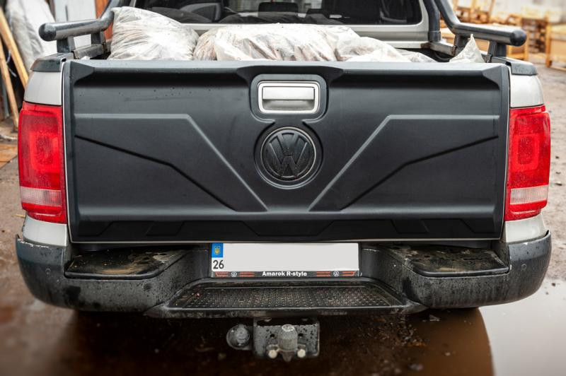 Купити Накладка на кришку багажника (ABS) для Volkswagen Amarok 2010-2022 рр