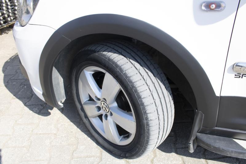 Купить Комплект молдингов и расширителей арок 2 двери, длинная база для Volkswagen Caddy 2015-2020 гг