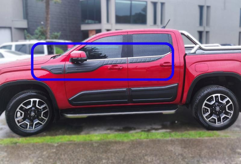 Купити Верхні молдинги дверей (6 шт, ABS) для Volkswagen Amarok 2022- рр