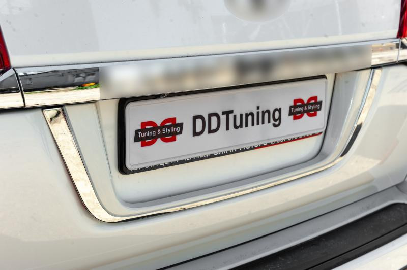 Купить Планка над номером OEM (2016-2025) для Toyota Land Cruiser 200