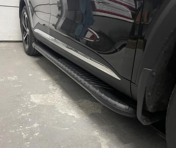 Купити Бокові пороги Bosphore Black (2 шт., Алюміній) для MG HS 2018- рр