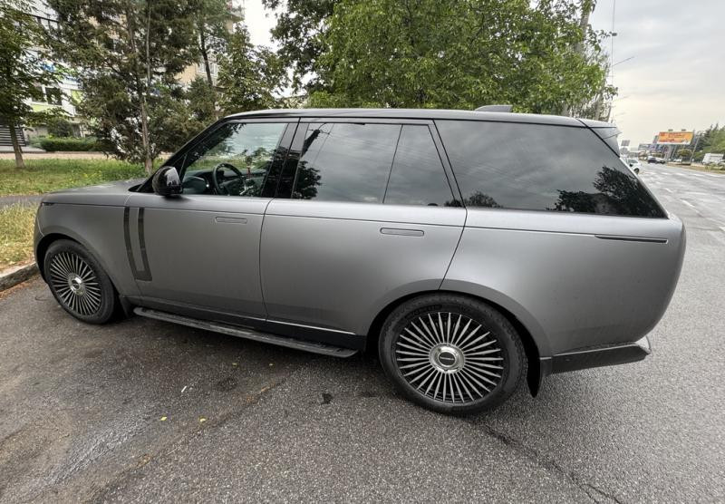 Купити Бокові пороги Оригінальний дизайн для Range Rover V L460 2021- рр