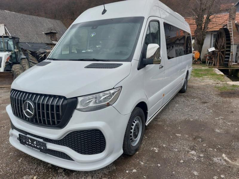 Купити Передній бампер з решіткою ABS (під фарбування) для Mercedes Sprinter W907/W910 2018- рр