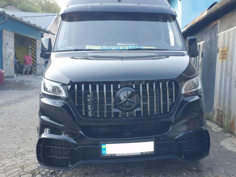 Купити Передній бампер з решіткою V2 (AMG) для Mercedes Sprinter W907/W910 2018- рр