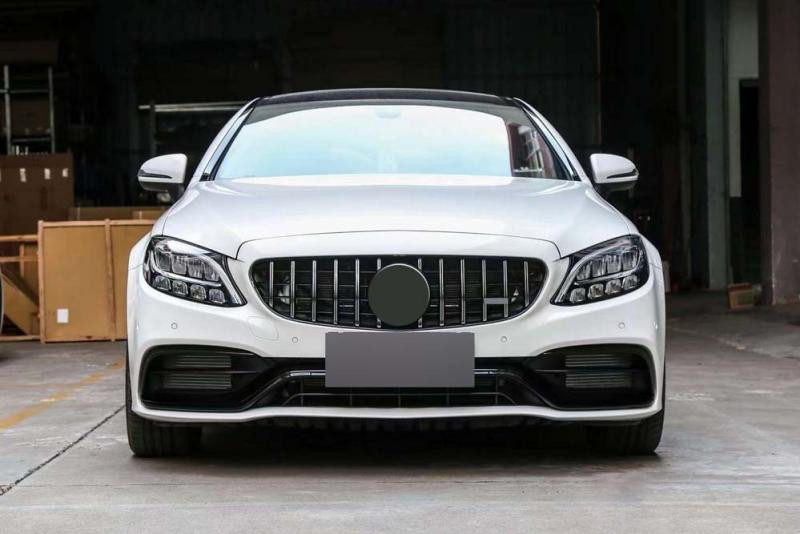 Купити Комплект обвісів з дифузором (AMG C63-designs 2018-2021) для Mercedes C-сlass W205 рр
