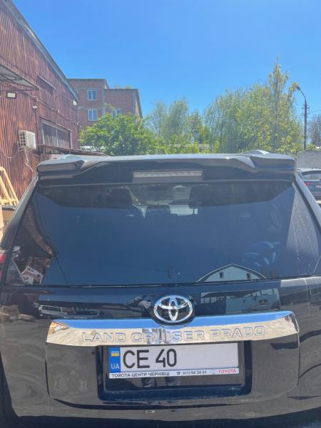 Купить Спойлер вставка (этаж родного спойлера) Черный цвет для Toyota Land Cruiser Prado 150