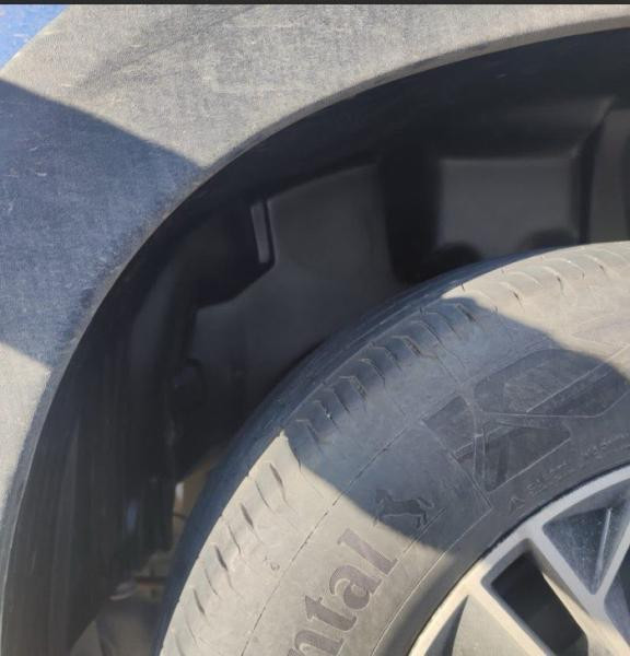 Купити Передні підкрилки (2 шт) для Renault Duster 2018-2024 рр