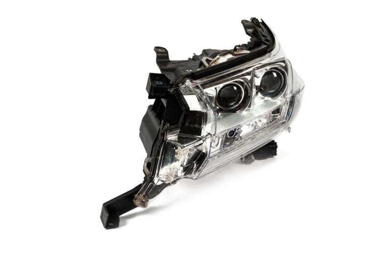 Купить Передняя фара левая 2016-2025 (Standart) для Toyota Land Cruiser 200