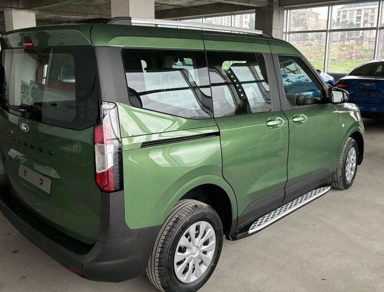 Купити Бокові пороги Shining V1 (2 шт., Алюміній) для Ford Courier 2023- рр