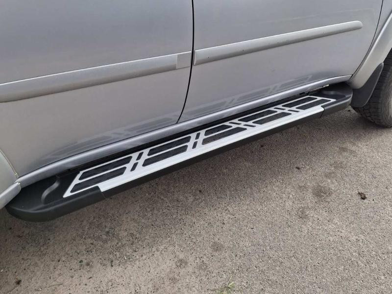 Купити Бокові пороги Sunrise (2 шт., Алюміній) Довжина 263см