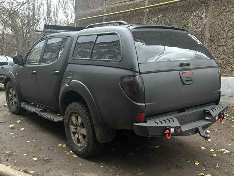 Купить Боковые пороги Dakar V2 с LED (2019-2025, 2 шт, металл) для Mitsubishi L200