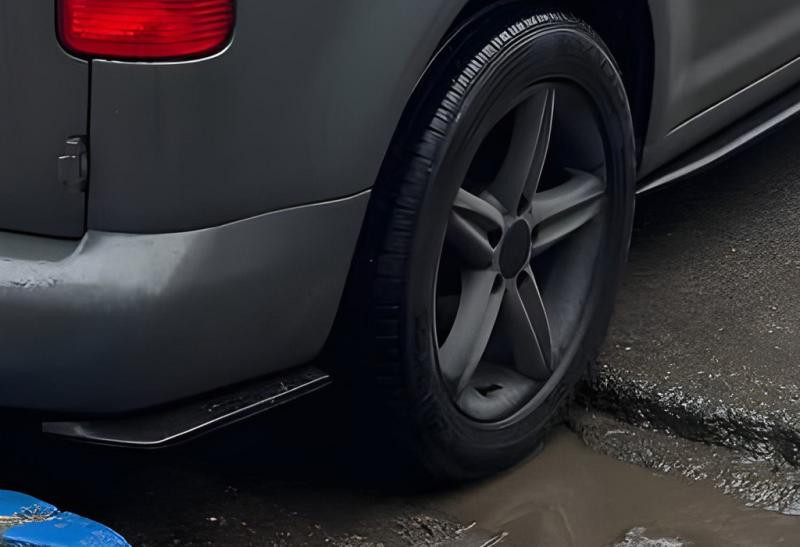 Купити Flap накладка на задній бампер DPT (ABS) (2шт) (чорний глянець) для Volkswagen Caddy 2010-2015 рр