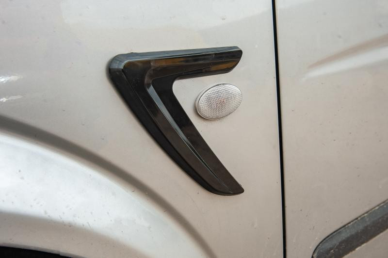 Купити Універсальні бокові зябра DPT V-3 (ABS) (2шт) (чорний глянець)