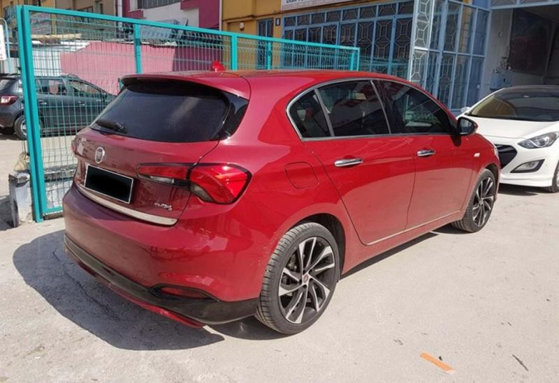 Купити Задній дифузор DPT (HB, чорний глянець) для Fiat Tipo 2016- рр