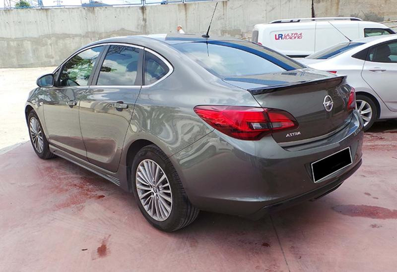 Купити Задній дифузор DPT V-2 (SD, чорний глянець) для Opel Astra J 2009-2015 рр