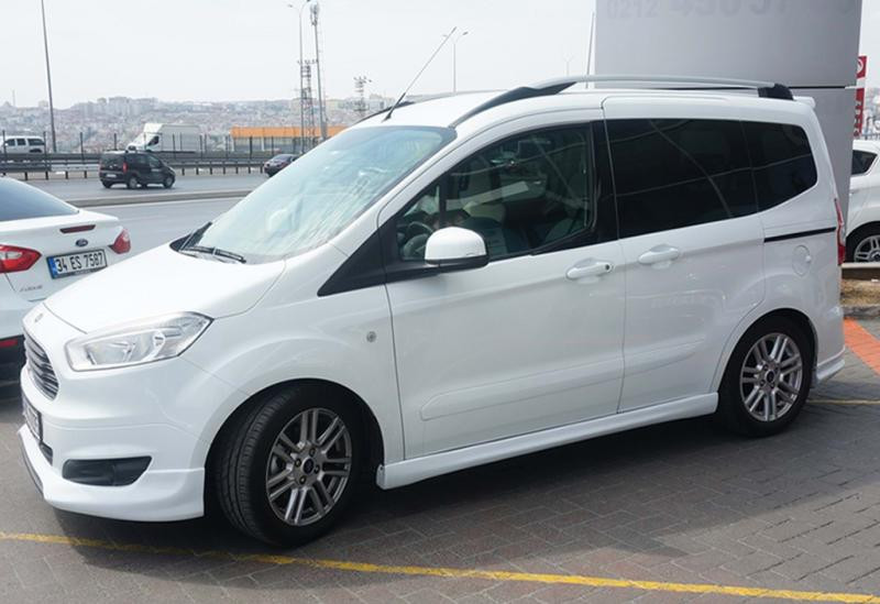 Купити Бокові пороги DPT (чорний глянець) для Ford Courier 2014-2023 рр