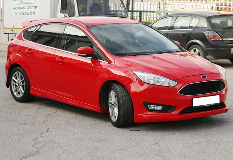 Купити Бокові пороги DPT (SD, 2015-2017, чорний глянець) для Ford Focus III рр