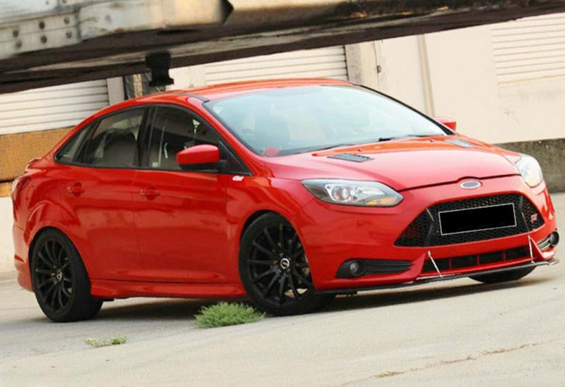 Купити Бокові пороги DPT (SD, 2015-2017, чорний глянець) для Ford Focus III рр