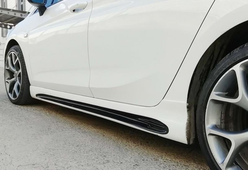 Купити Бокові пороги DPT V-2 (Під фарбування) для Opel Astra K 2016-2021 рр