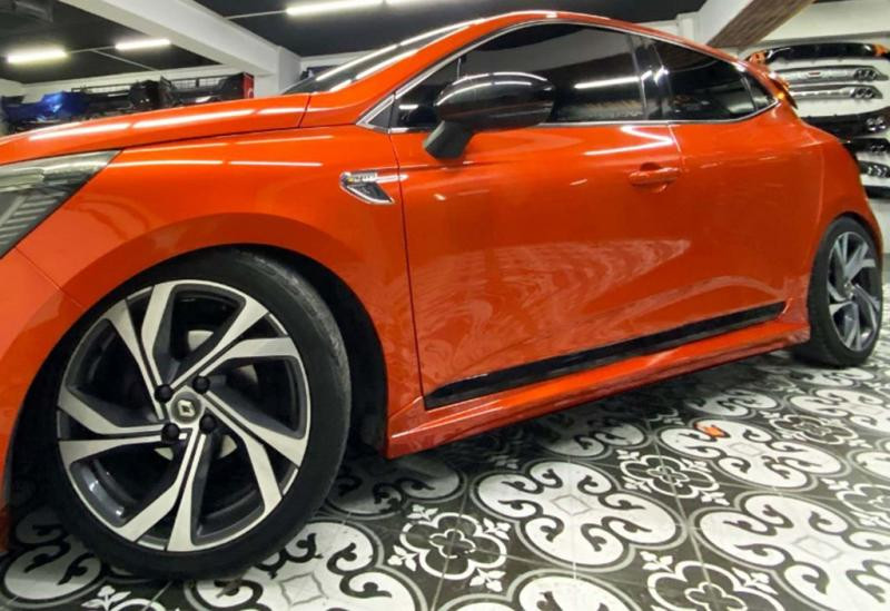 Купити Бокові пороги DPT (Під фарбування) для Renault Clio V 2019- рр