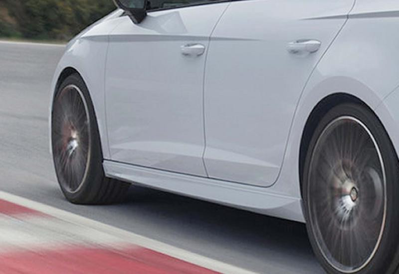 Купити Бокові пороги DPT (SD, Під фарбування) для Renault Megane IV 2016-2025 рр