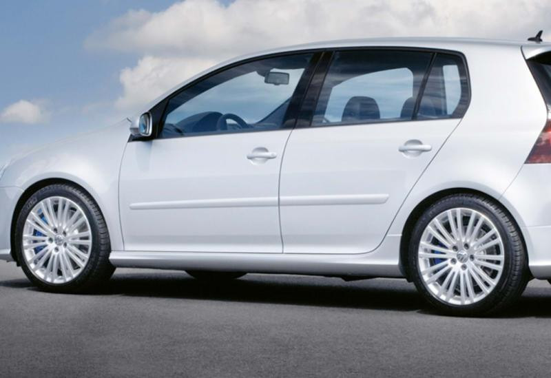 Купити Бокові пороги DPT (Під фарбування) для Volkswagen Golf 5