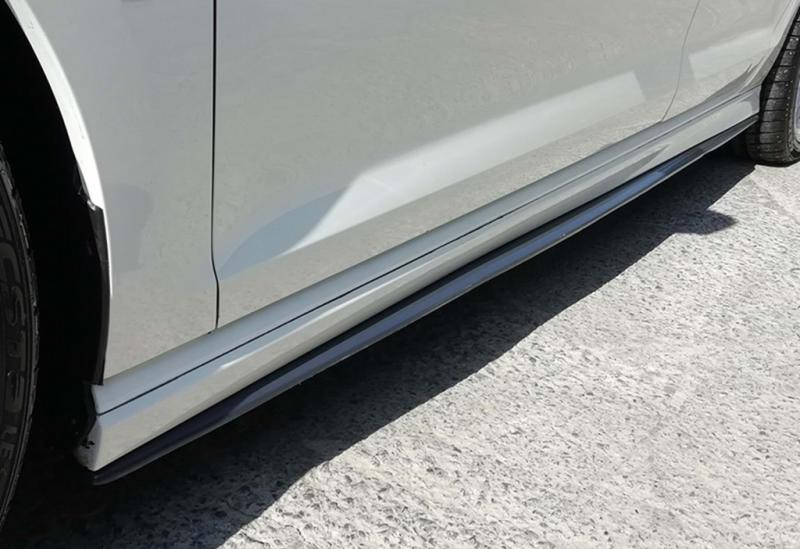 Купити Бокові пороги DPT V-2 (чорний глянець) для Volkswagen Golf 7/E-Golf