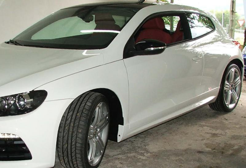 Купити Бокові пороги DPT V-1 (чорний глянець) для Volkswagen Scirocco