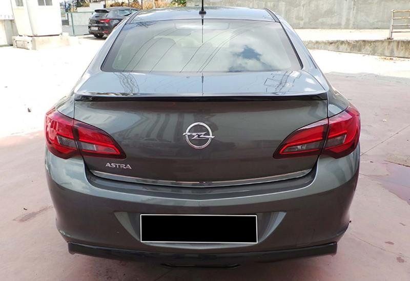 Купити Спойлер DPT V-2 (SD, чорний глянець) для Opel Astra J 2009-2015 рр