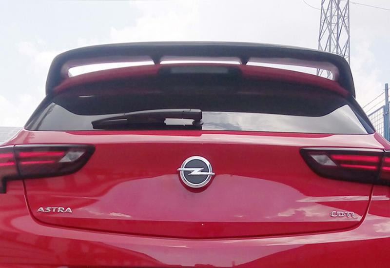 Купити Спойлер DPT V-2 (чорний глянець) для Opel Astra K 2016-2021 рр