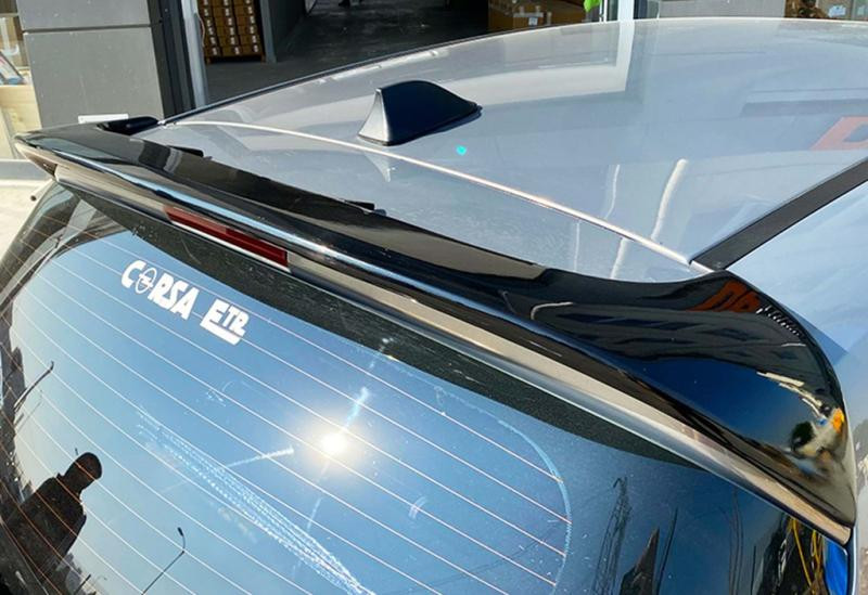 Купити Спойлер DPT V-1 (чорний глянець) для Opel Corsa E 2015-2019 рр