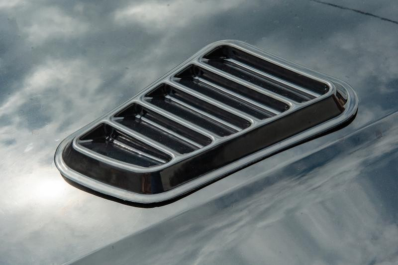 Купити Універсальні накладки на капот DPT (2 шт, чорний глянець)