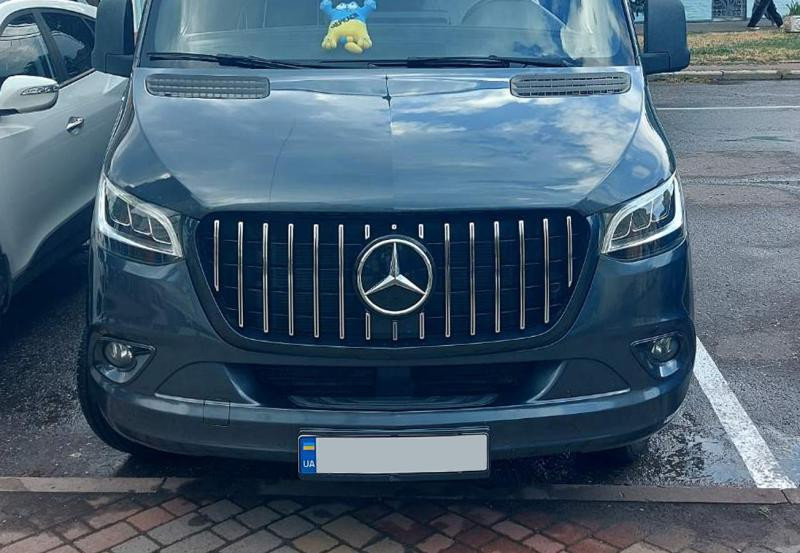 Купить Передняя решетка Panamericana GT Chrome Premium V1 С рамкой для Mercedes Sprinter W907/W910 2018- гг