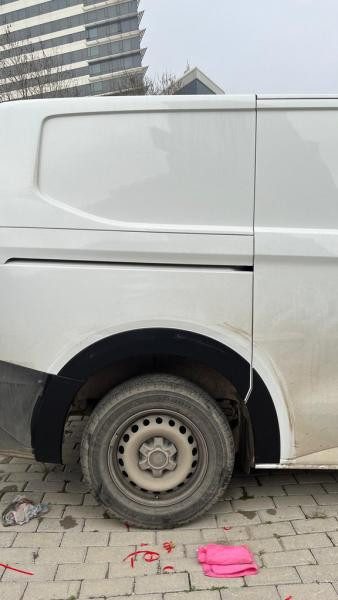 Купить Накладки на арки широкие (4 шт, черные) для Ford Custom 2023- гг