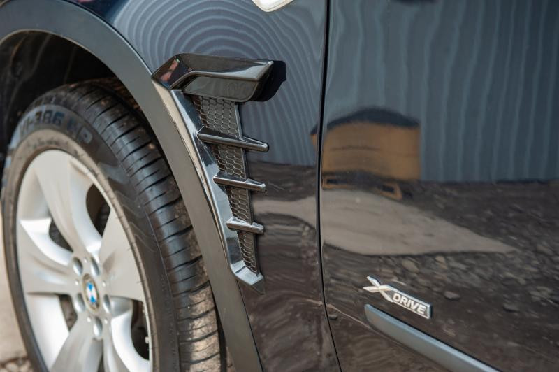 Купити Універсальні вентиляційні накладки на крила тип-D (імітація, 2 шт)