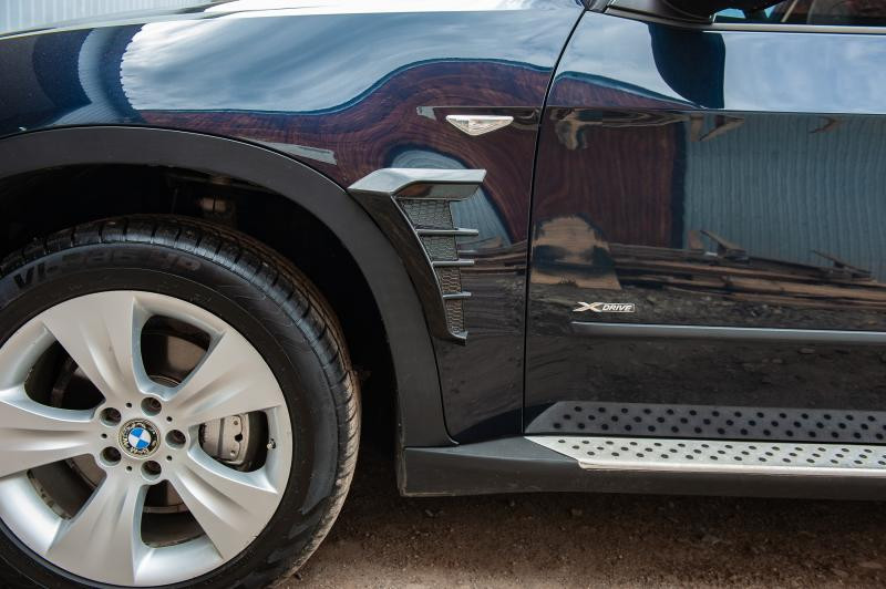 Купити Універсальні вентиляційні накладки на крила тип-D (імітація, 2 шт)