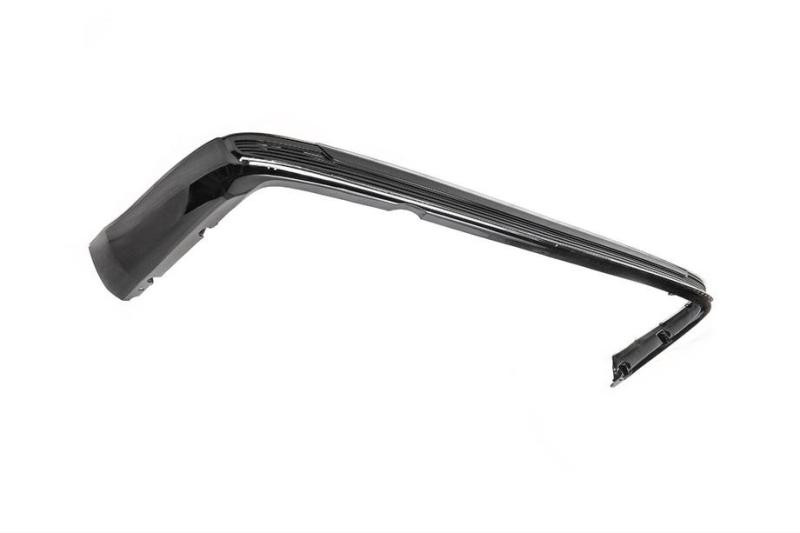 Купить Задняя накладка с хромом 2016-2025 (Executive ) Черный цвет для Toyota Land Cruiser 200