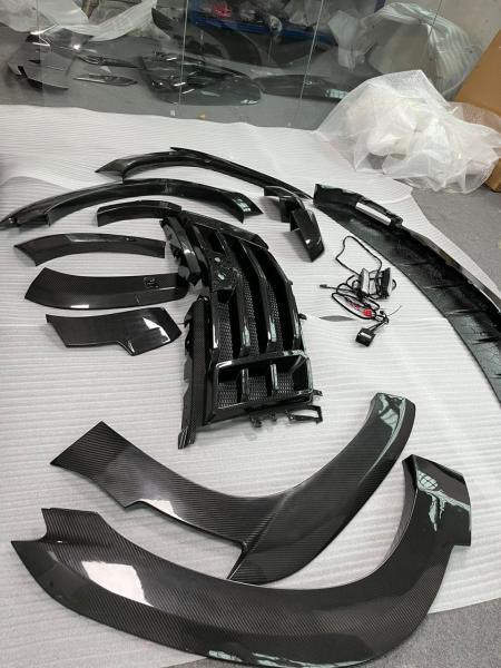 Купить Комплект обвесов LRT Carbon для Cadillac Escalade 2020- гг