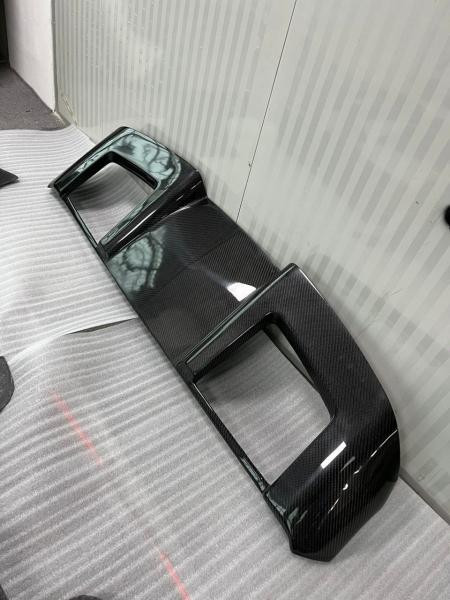 Купить Комплект обвесов LRT Carbon для Cadillac Escalade 2020- гг