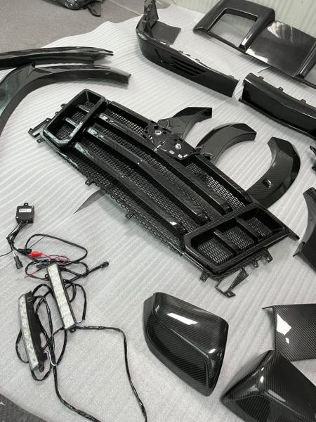 Купить Комплект обвесов LRT Carbon для Cadillac Escalade 2020- гг