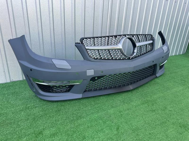 Купить Передний бампер 2011-2014 AMG C63 с решеткой Diamond Silver для Mercedes C-class W204