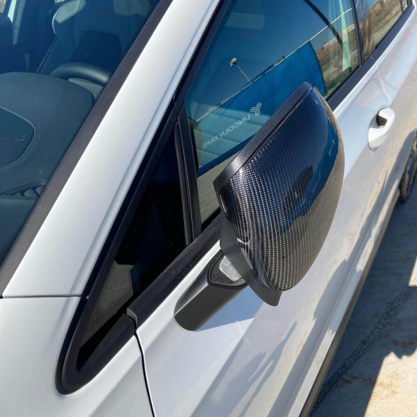 Купити Кришки дзеркал (Карбон) для Volkswagen Golf 8